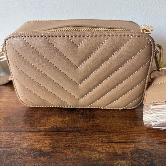Valentino Orlandi Beige Quilted Crossbody Bag Dual Compartment NWT - Picture 7 of 10